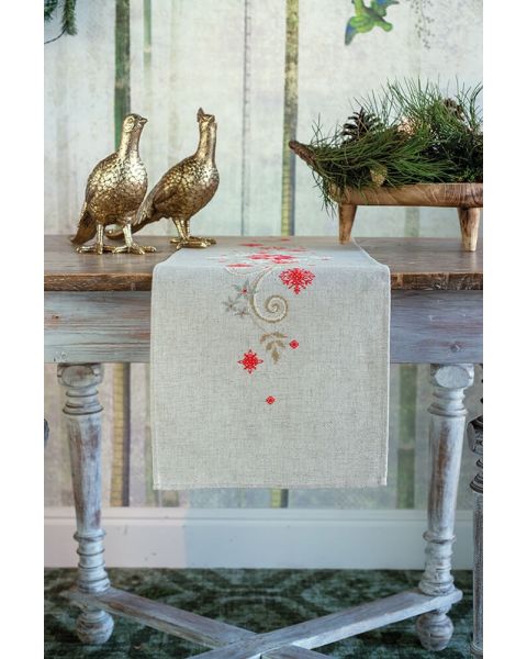 Kerstrozen tafelloper borduurpakket van VERVACO pn-0172673