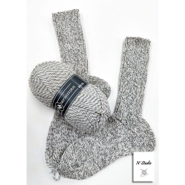 Geitenwollen sokken M004