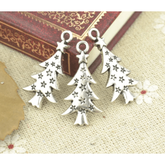 Bedels kerstboompje met sterren verzilverd 21 x 14 mm