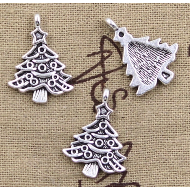 Bedels kerstboompje antiek zilver 24 x 17 mm 