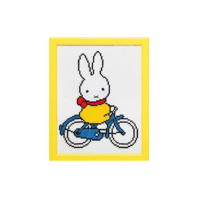 Borduurpakket Nijntje op de fiets 13x17cm van PAKO 076.211610