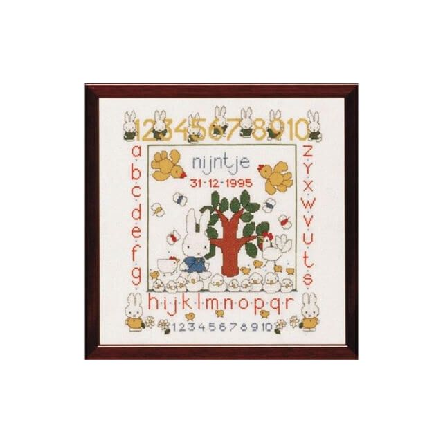 Borduurpakket geboortetegel Nijntje 38x38cm van PAKO 076.230276